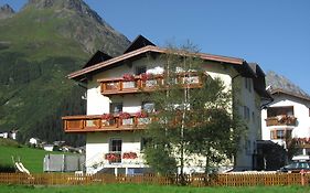 Apart Renate - Im Sommer Inklusive Silvretta Card Premium